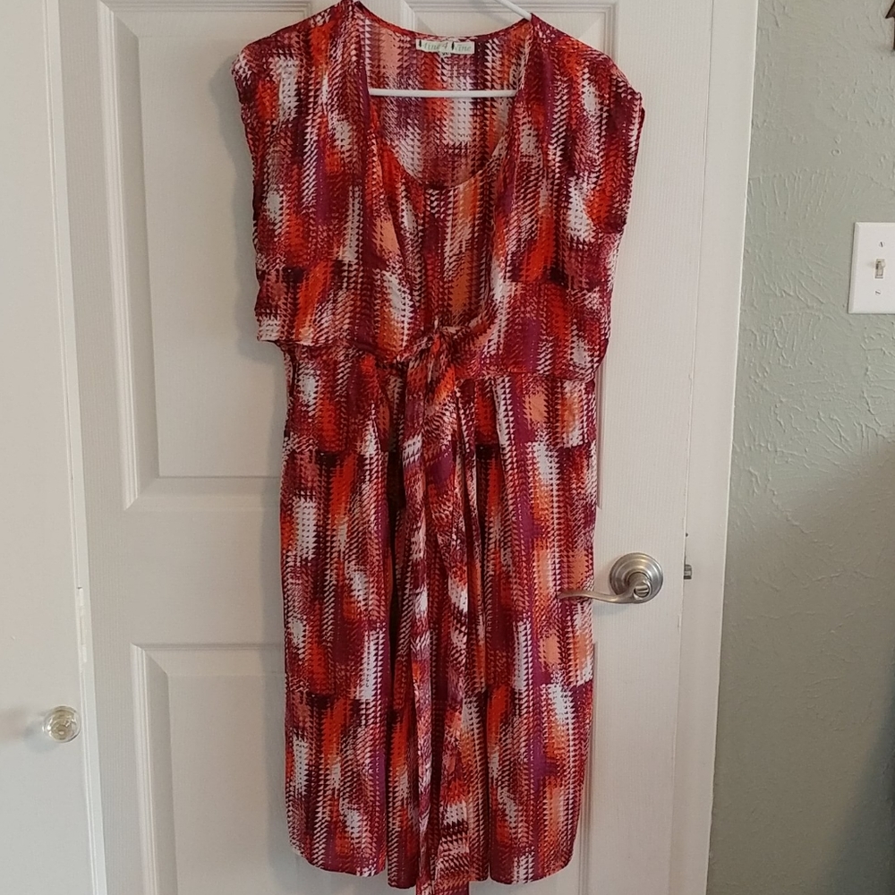 Sleeveless maternity/nursing dresd